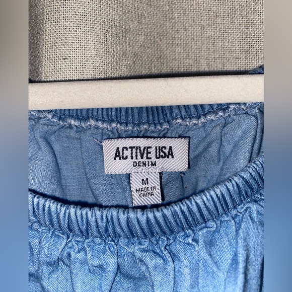 Active USA cropped, off-the-shoulder blouse - Picture 2 of 3